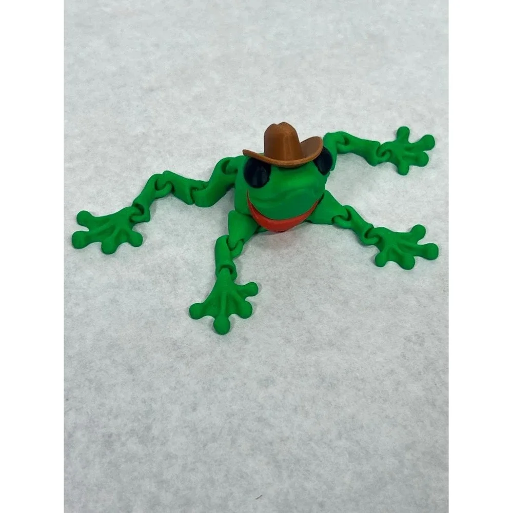 Cinderwing3D Articulated Cowboy Frog 3D Printed Fidget Toy Green Western Figure